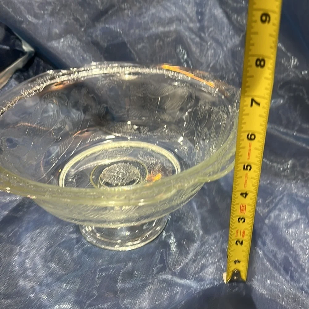 VINTAGE Depression Federal glass yellow Glass Madrid Footed Pedestal Bowl